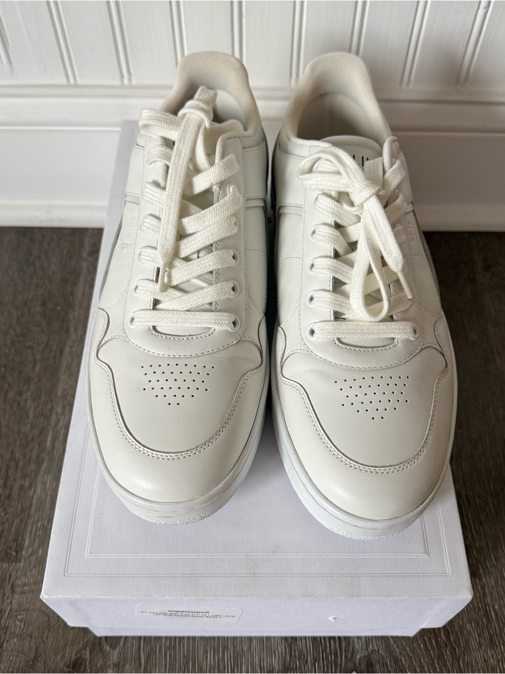 Celine - CT-10 Lace-Up Calfskin Optic White
Low Top Leather Sneakers - Picture 5 of 10